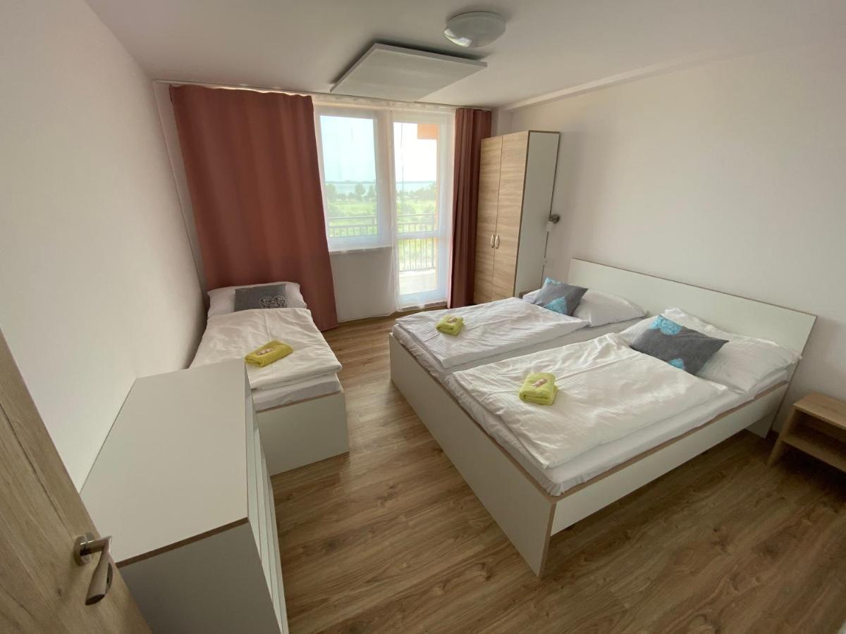Hotel Felicia Kaluza Bagian luar foto