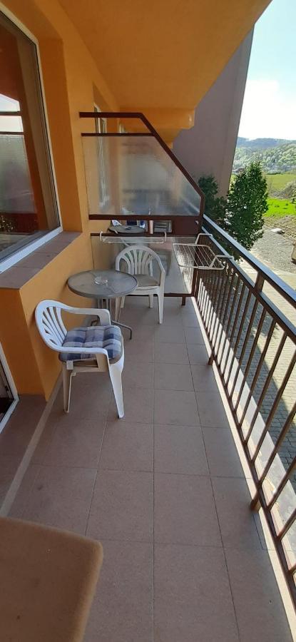 Hotel Felicia Kaluza Bagian luar foto