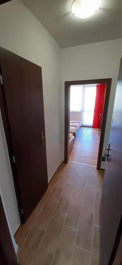 Hotel Felicia Kaluza Bagian luar foto