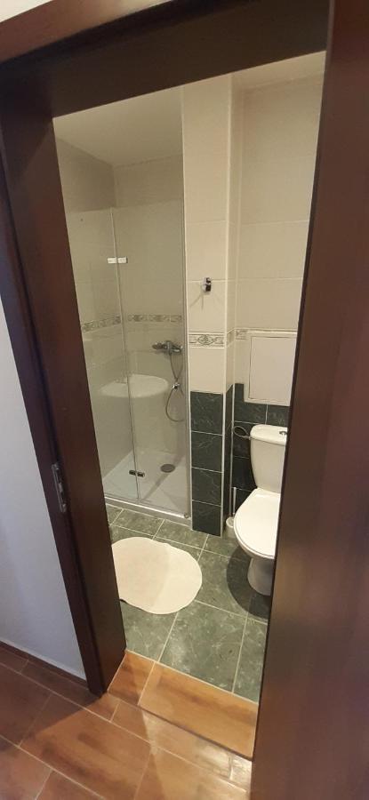 Hotel Felicia Kaluza Bagian luar foto