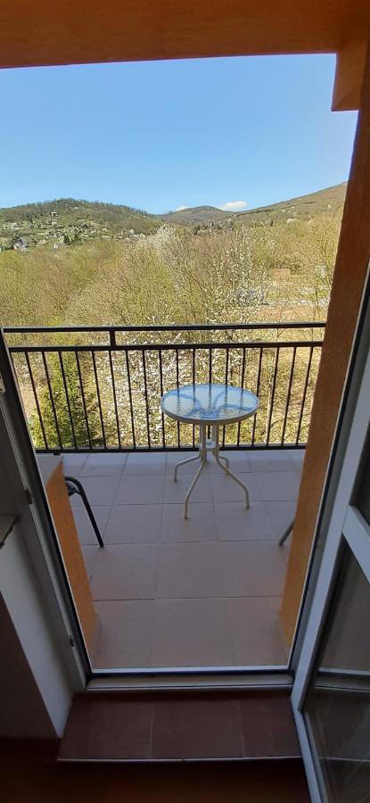 Hotel Felicia Kaluza Bagian luar foto