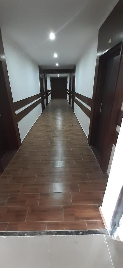 Hotel Felicia Kaluza Bagian luar foto
