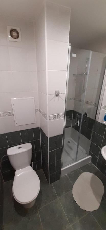 Hotel Felicia Kaluza Bagian luar foto