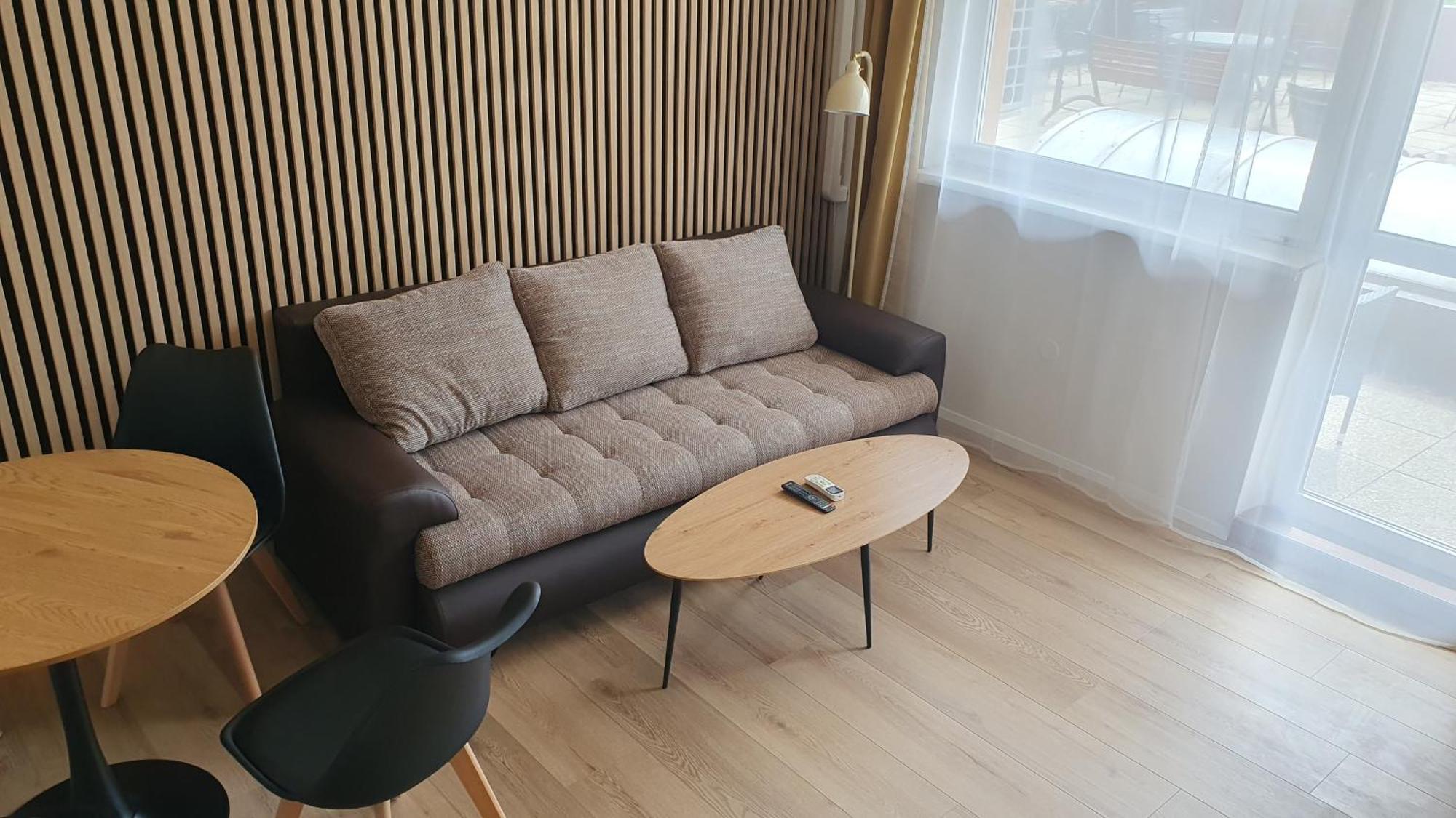 Hotel Felicia Kaluza Bagian luar foto