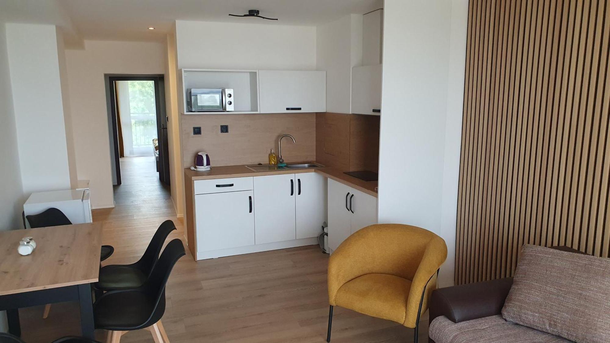 Hotel Felicia Kaluza Bagian luar foto