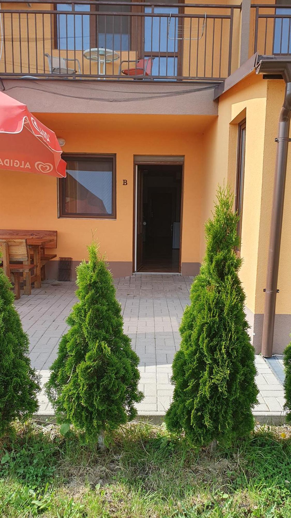 Hotel Felicia Kaluza Bagian luar foto